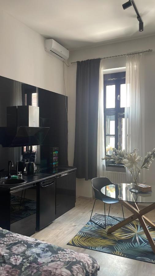 Ferienwohnung Lux Dabich Novi Sad Exterior foto
